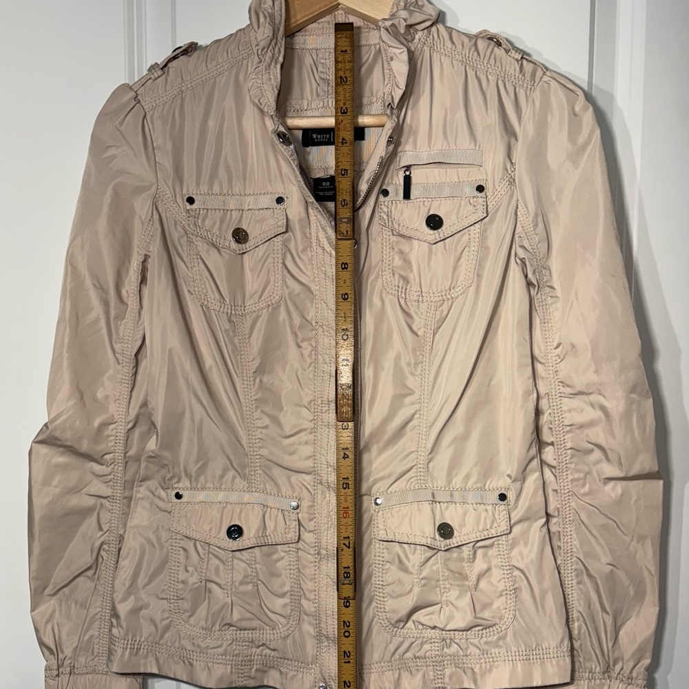 White House Black Market Cream Utility Jacket - Picture 5 of 6